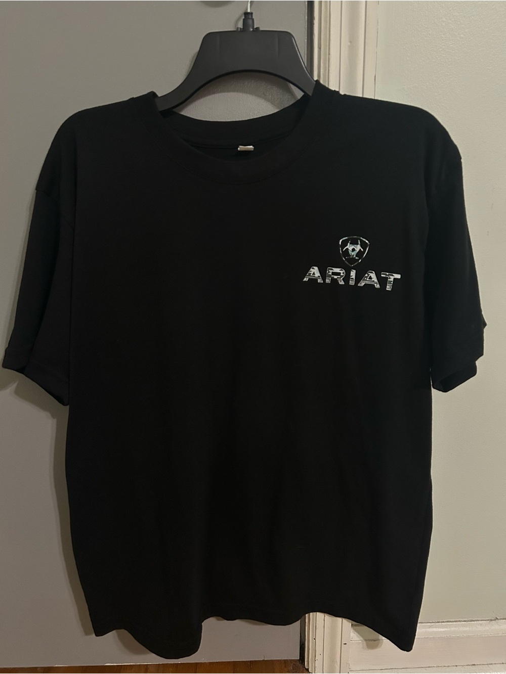 NWOT Ariat Black Logo Short-Sleeve Tee